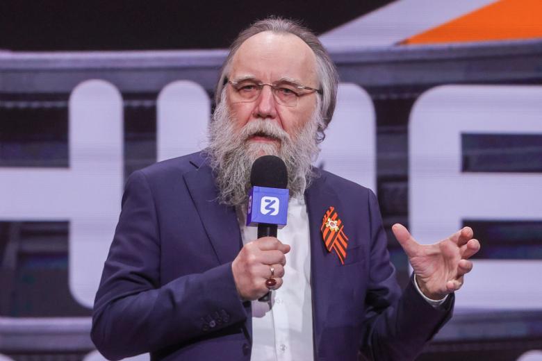 Александр Дугин