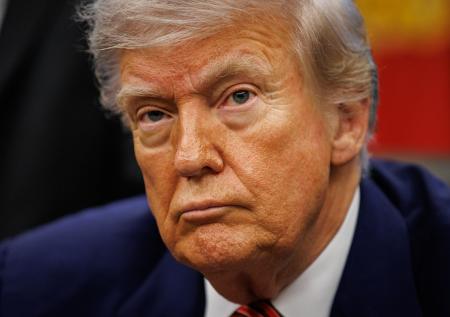 «Обязан прикусить язык»: Трампу резко ответили на критику в адрес Путина