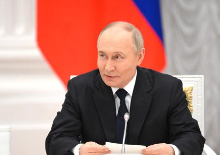 Путин призвал «душить» иностранные IT-сервисы