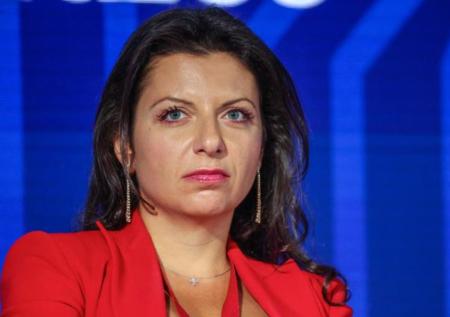 «Говорит страшные вещи»: Симоньян заявила, что многие переживают за Трампа