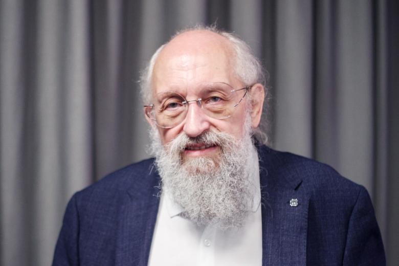 Анатолий Вассерман