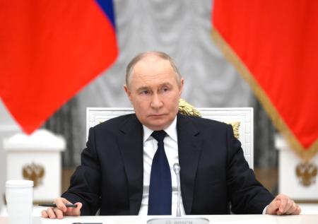 Путин потребовал закрыть все лазейки для импортного оборудования