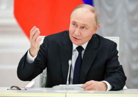 «Начальство все знает, что делать»: Путин пошутил на встрече с бизнесменами