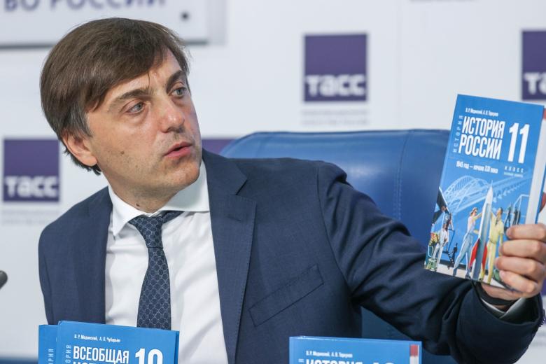 Сергей Кравцов