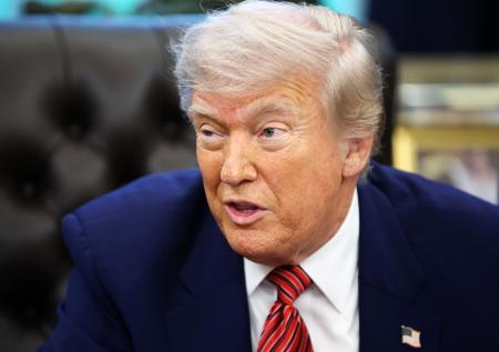 «Мне это не нравится»: Трамп приказал Зеленскому замолчать