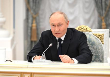 Путин пошутил о КГБ, говоря о сроках за нарушения в импортозамещении