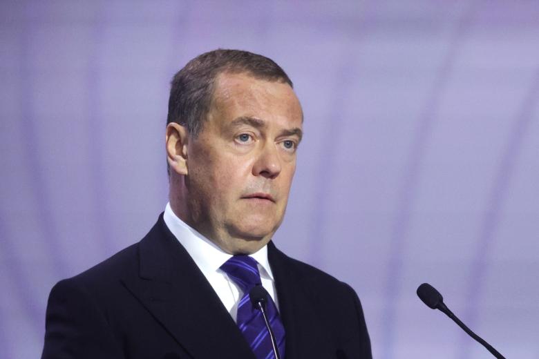 Дмитрий Медведев