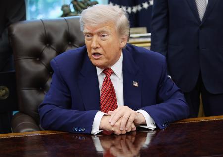 «Играет с огнем»: Трамп выступил с угрозой Путину
