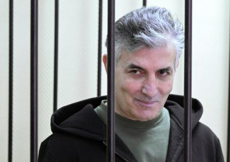 Мошенничество в зоне СВО, суд, связь с Блиновским: как живет Эльман Пашаев