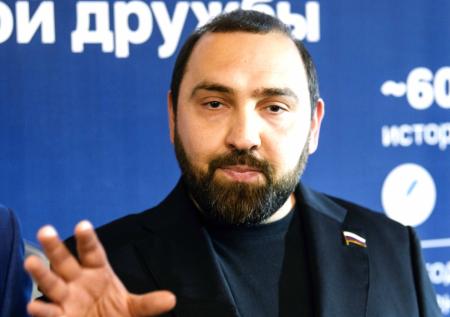 Родителей призвали запретить детям отмечать праздники без взрослых