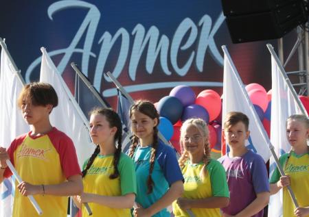 В РСТ раскрыли цены на путевки в «Артек» и «Орленок»