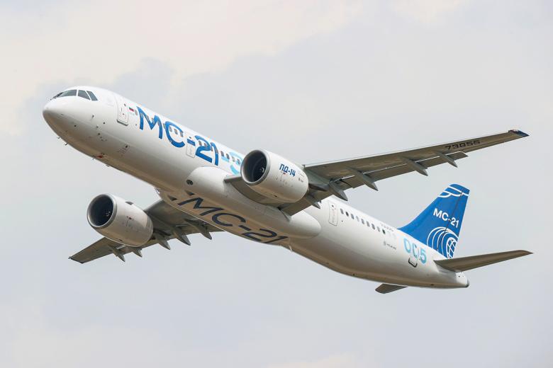 Самолет МС-21