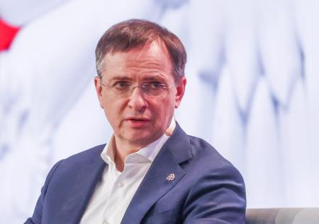 «Все было почти так»: Мединский рассказал, что он сам позвонил Умерову