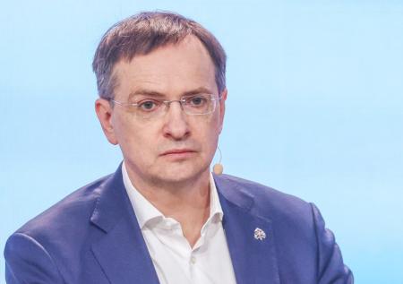 «Вопиющая ситуация»: в Кремле оценили угрозы семье Мединского