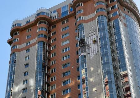«Выглянула с балкона»: москвичка о налете дрона на многоэтажку