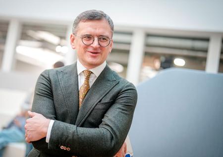 Экс-глава МИД Украины сравнил прекращение огня для Зеленского с поездом