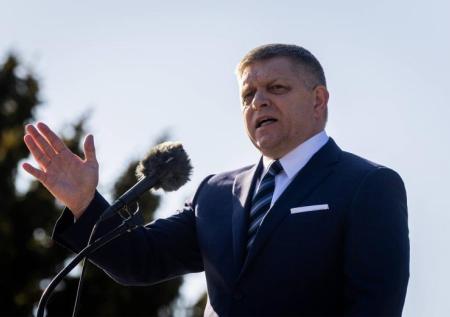 Фицо заявил о готовности сотрудничать с Чехией по Украине