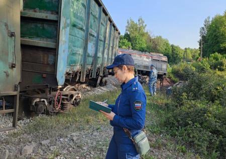 Крушения поездов в РФ 1 июня: были ли взрывы на самом деле, украинский след