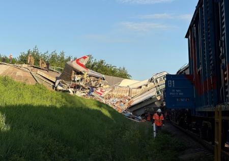Названо число попавших в больницу жителей после обвала моста под Брянском