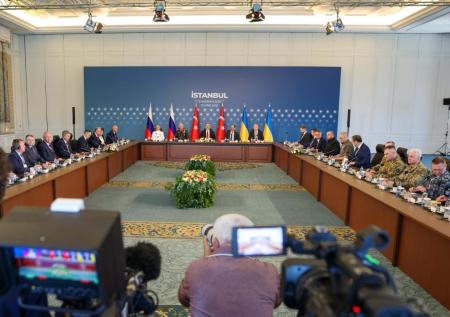 Политолог раскрыл хитрый план Европы по переговорам между РФ и Украиной