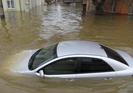 Несколько кварталов российского города ушли под воду