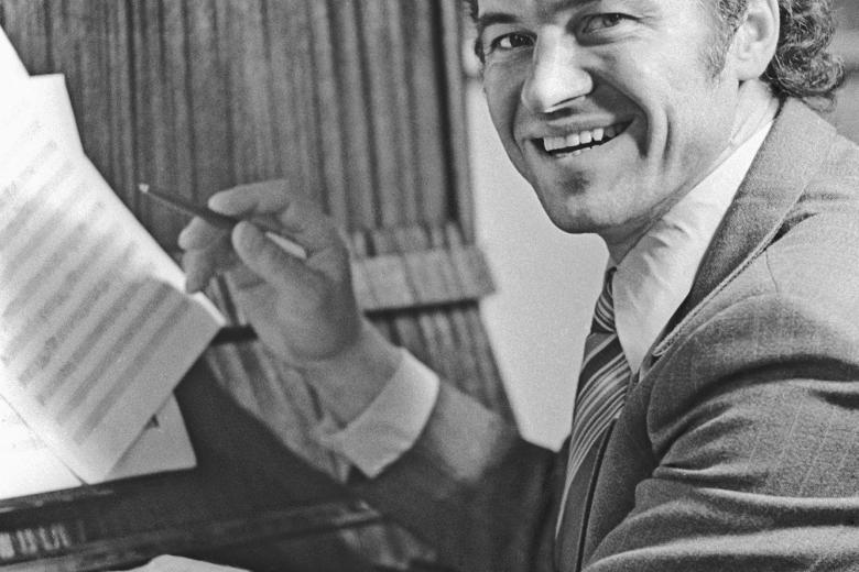 Молдавская ССР. Композитор Евгений Дога сочиняет музыку, 1974 год