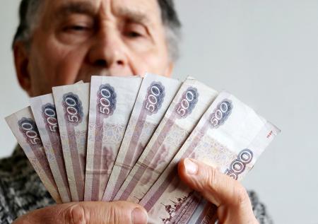 Россиянам могут разрешить передачу пенсий по наследству