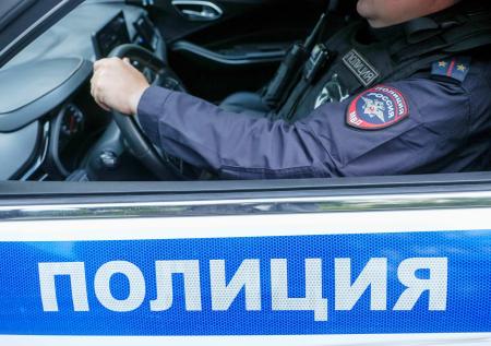 Мужчина устроил стрельбу возле торгового центра в Москве