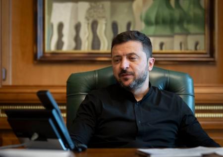 Зеленский попытался оправдаться за атаку на российские аэродромы