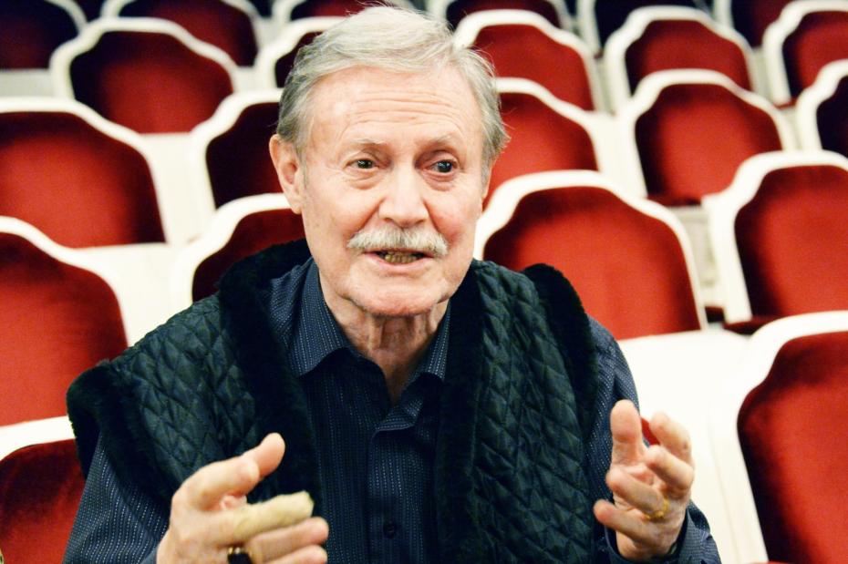 Юрий Соломин