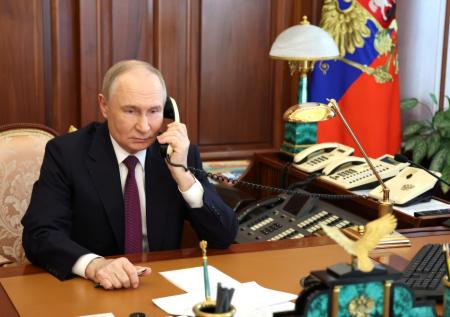 Путин в разговоре с Трампом назвал полезными переговоры в Стамбуле