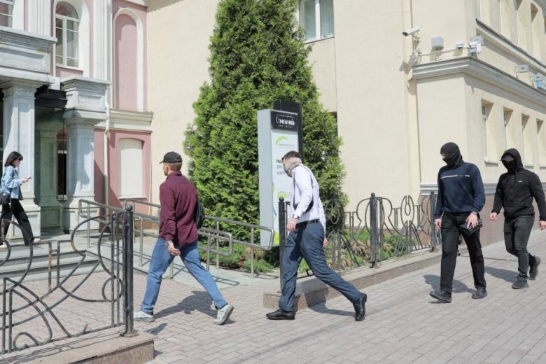 В редакции URA.RU в Екатеринбурге проходят обыски