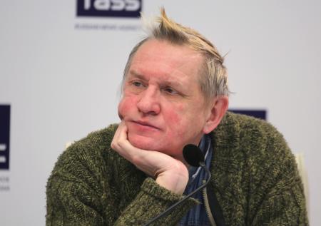 «Замечательный человек»: вокалист «АукцЫона» о Гуницком