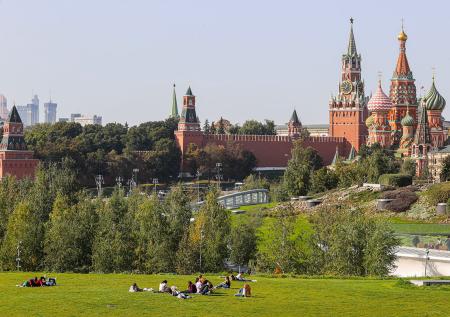 Ливни и удушливая жара до +32? Погода в Москве в конце недели: чего ждать