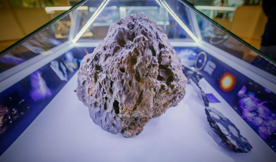 Челябинский метеорит весом более 500 кг