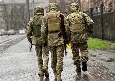Украинцы отбили мужчину у сотрудников военкомата