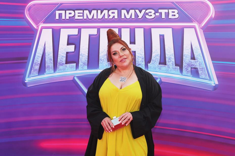 Марина Федункив на красной дорожке перед церемонией вручения ХХ национальной телевизионной премии в области популярной музыки МУЗ-ТВ 2025