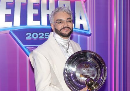Киркоров получил премию МУЗ ТВ за кавер «Фиолетовой ваты»