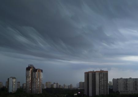 Погода в Москве в воскресенье, 8 июня: на город надвигается мощный ураган?
