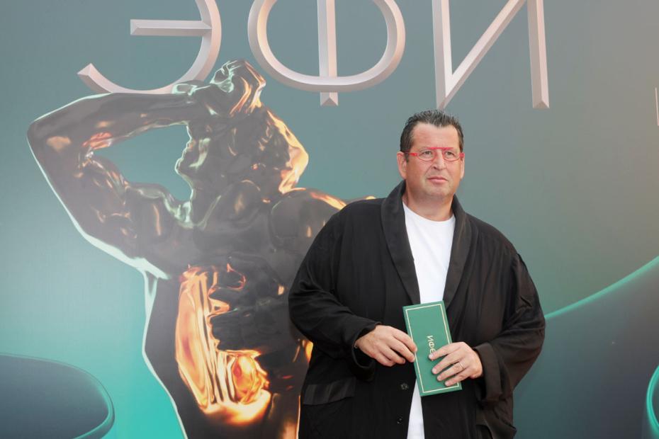 Ян Яновский перед началом церемонии вручения национальной телевизионной премии ТЭФИ-2025 в Большом театре