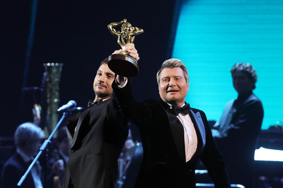 Сергей Лазарев и Николай Басков на церемонии вручения национальной телевизионной премии ТЭФИ-2025 в Большом театре