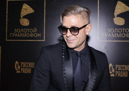 Усыновление, зависимость, фанаты-сталкеры: как живет Митя Фомин