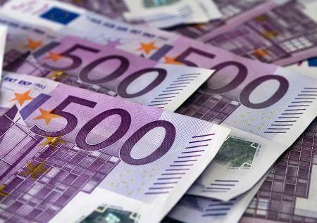 Главу филиала Россельхозбанка в Орле задержали за вывод за рубеж €2,4 млн