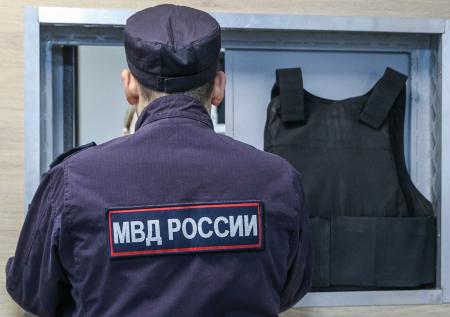 Пьяный мужчина открыл стрельбу из окна жилого дома в Кузбассе