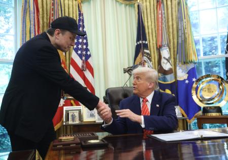 «Удивлен»: Трамп раскрыл будущее отношений с Маском