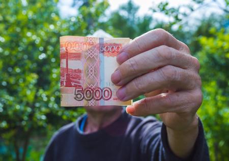 От 100 до 200 тысяч: кто получает самые большие пенсии — составили список