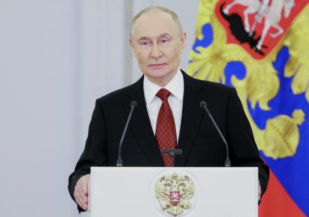 Путин пообещал Героя России погибшему в боях на Днепре офицеру