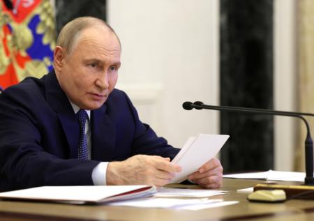 Путин направил Индии телеграмму с соболезнованиями из-за крушения самолета