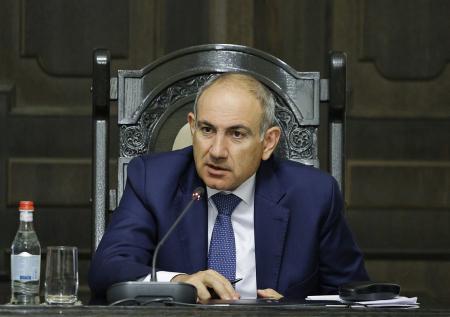 «Развиваться и укрепляться»: Пашинян поздравил Путина с Днем России