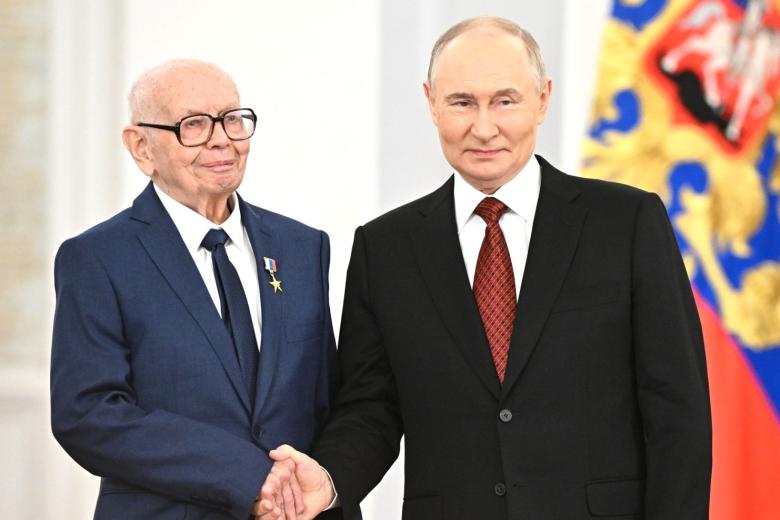 Владимир Путин и Юрий Диков